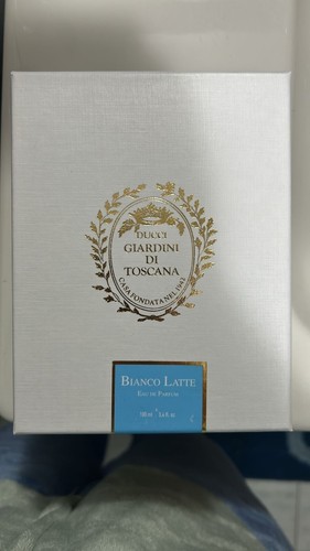 Bianco latte profumo - profumo, giardini